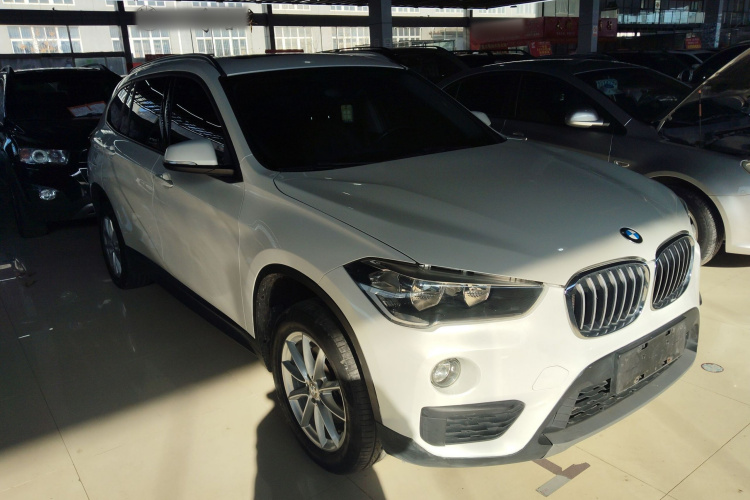 宝马X1 2018款 sDrive18Li 时尚型车身外观6002