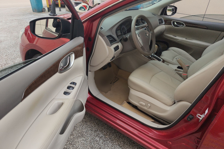 日产 轩逸 2014款 1.6XV CVT尊享版中控内饰20