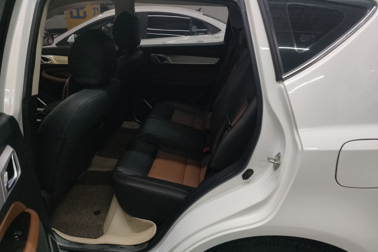 吉利汽车 远景X6 2018款 1.4T CVT 4G互联豪华型中控内饰21