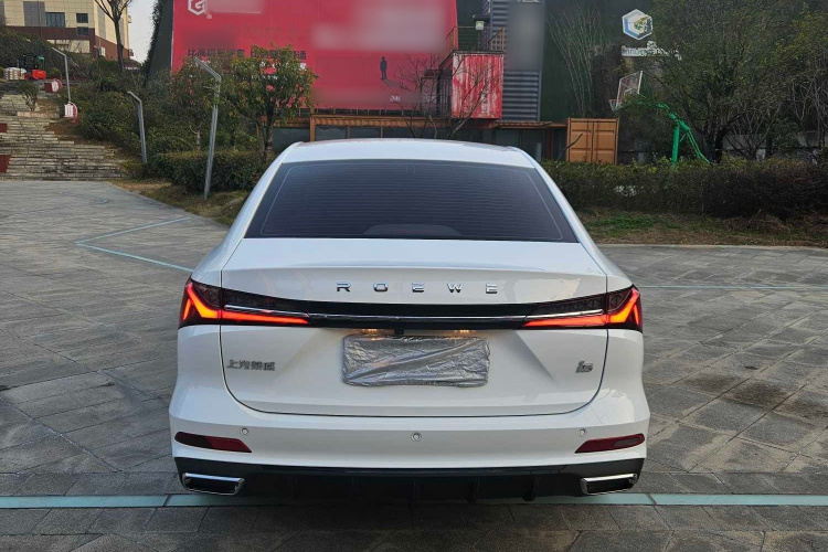 荣威i5 2023款 1.5L CVT尊荣版车身外观6005