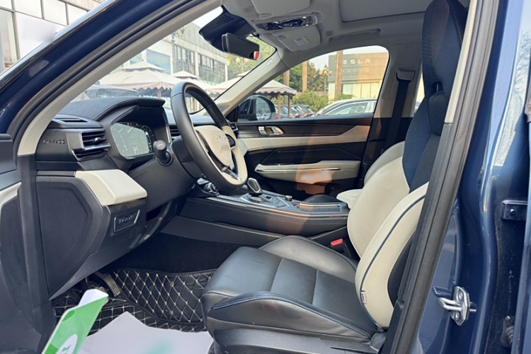 领克01 2021款 2.0TD 两驱耀Pro中控内饰7003