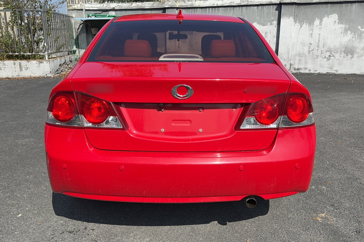 思铭 2015款 1.8L 自动豪华版车身外观6004