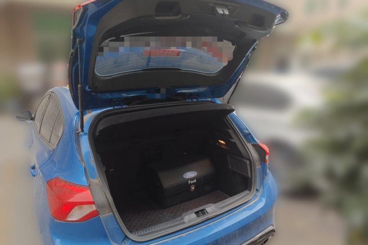 福特 福克斯 2019款 两厢 EcoBoost 180 自动ST Line中控内饰23