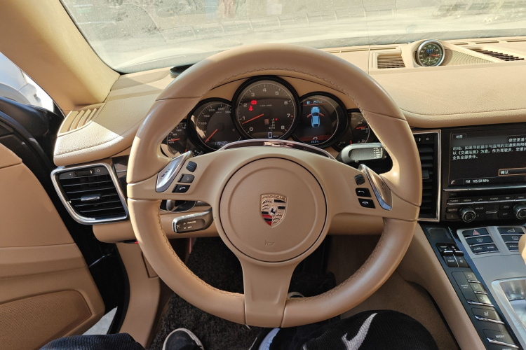 保时捷 2014款 Panamera 4 3.0T局部细节13