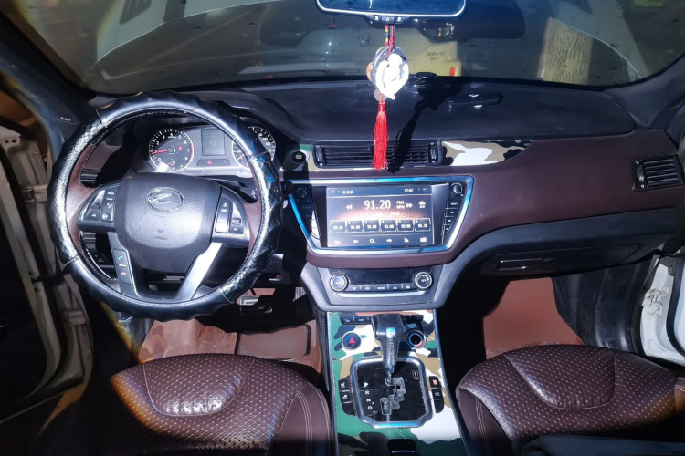陆风X7 2015款 2.0T 全景尊贵版中控内饰7002