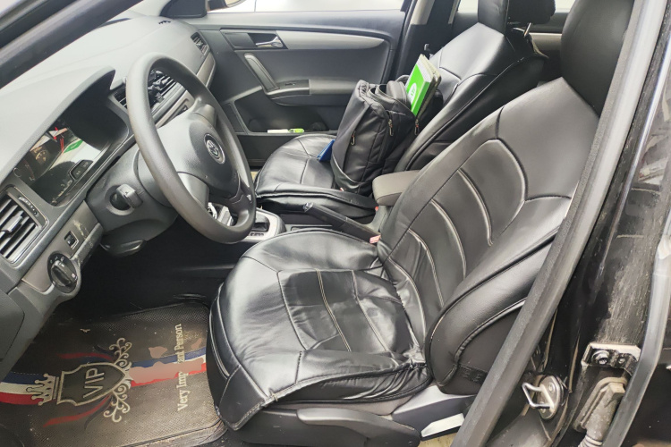 大众 朗逸 2013款 改款经典 1.6L 自动风尚版中控内饰19