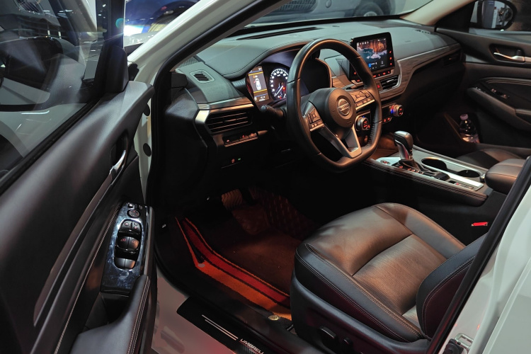 日产 天籁 2021款 2.0T XL 智进版中控内饰20