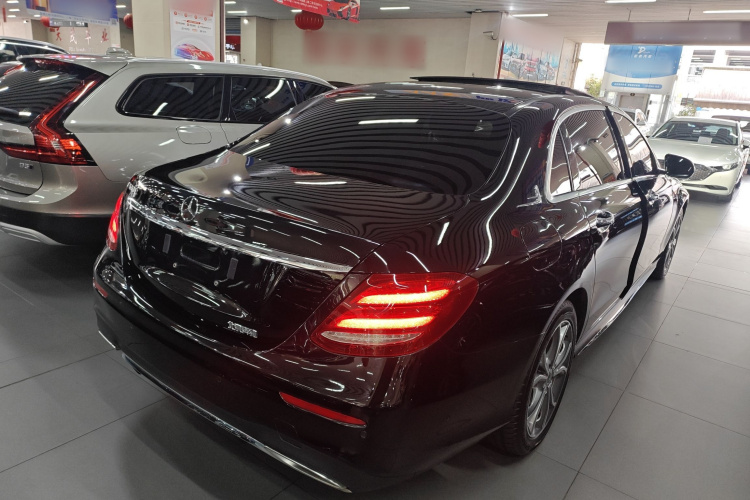 奔驰E级 2020款 改款 E 300 L 运动时尚型车身外观6005