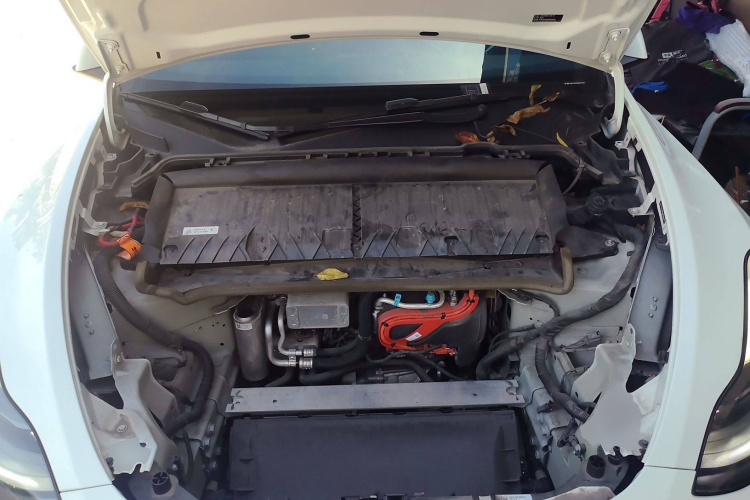 特斯拉 Model Y 2021款 长续航全轮驱动版局部细节24