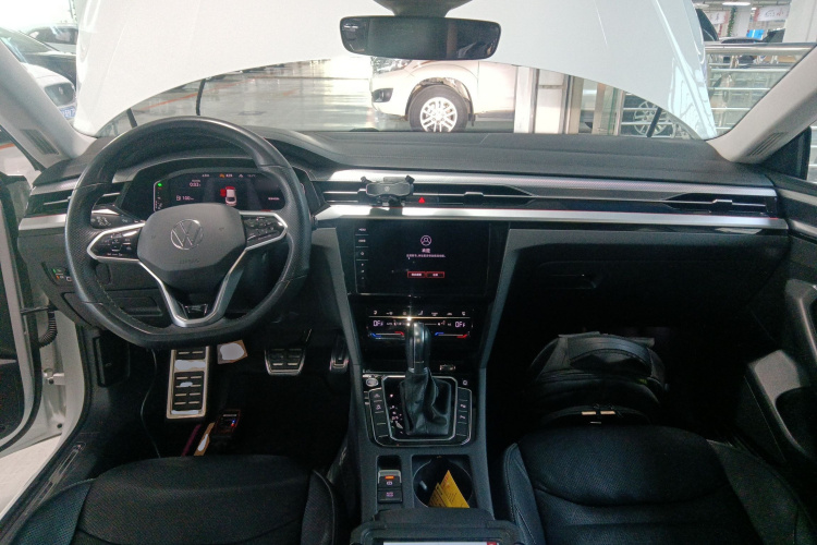 一汽-大众CC 2023款 380TSI 夺目版中控内饰12