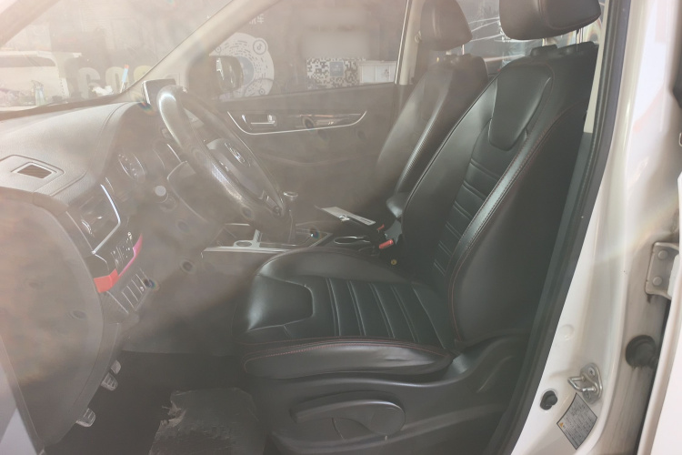 东风风行 风行SX6 2021款 1.6L 手动环球纪念版局部细节19