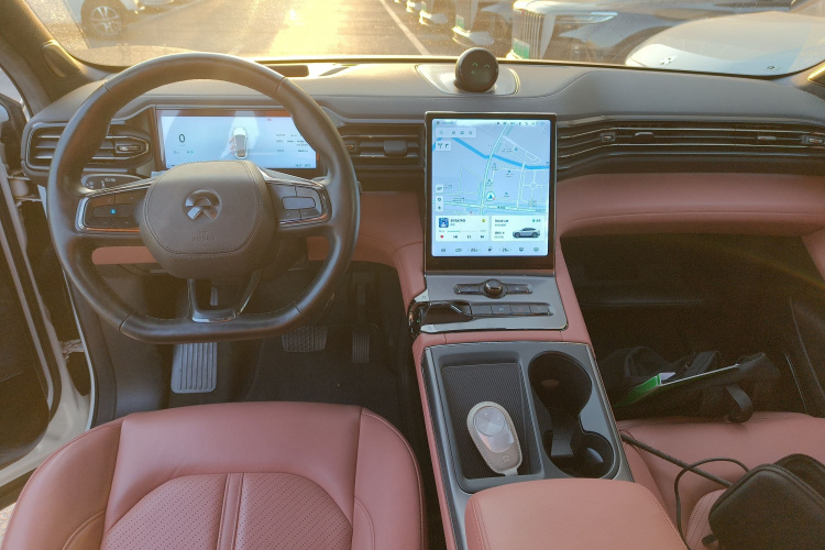 蔚来EC6 2020款 615KM 签名版中控内饰12