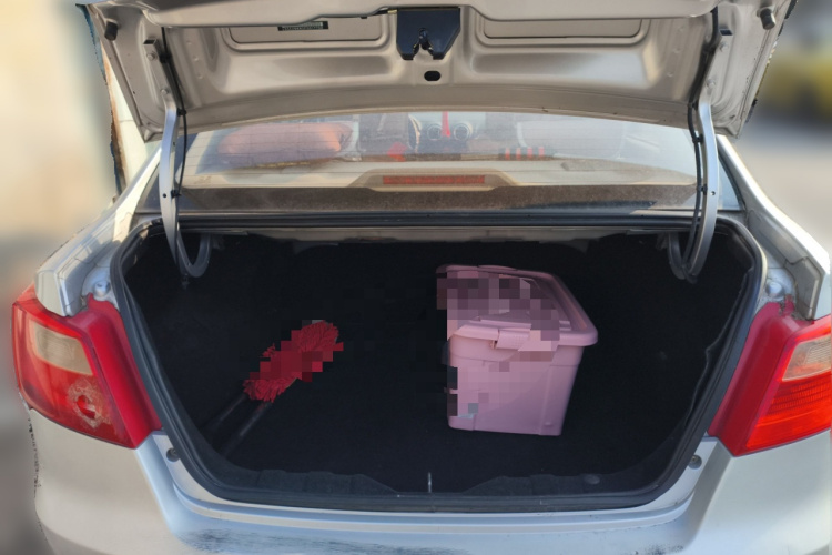 长安 悦翔V3 2015款 1.4L 手动美满型 国IV中控内饰23