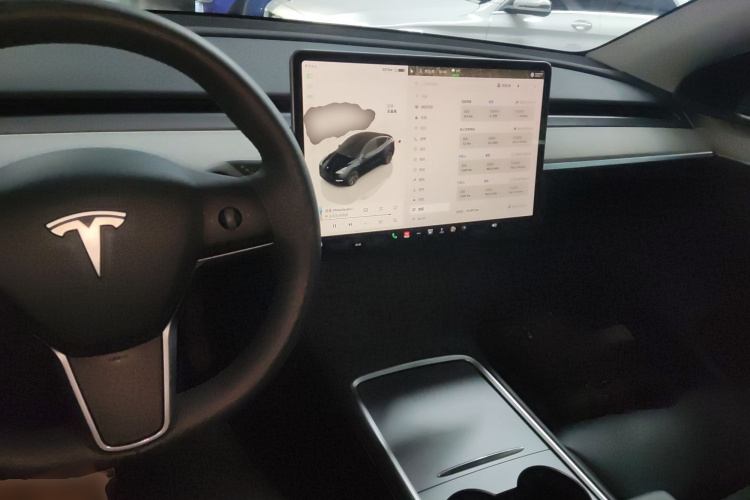 特斯拉 Model Y 2024款 后轮驱动版中控内饰7002