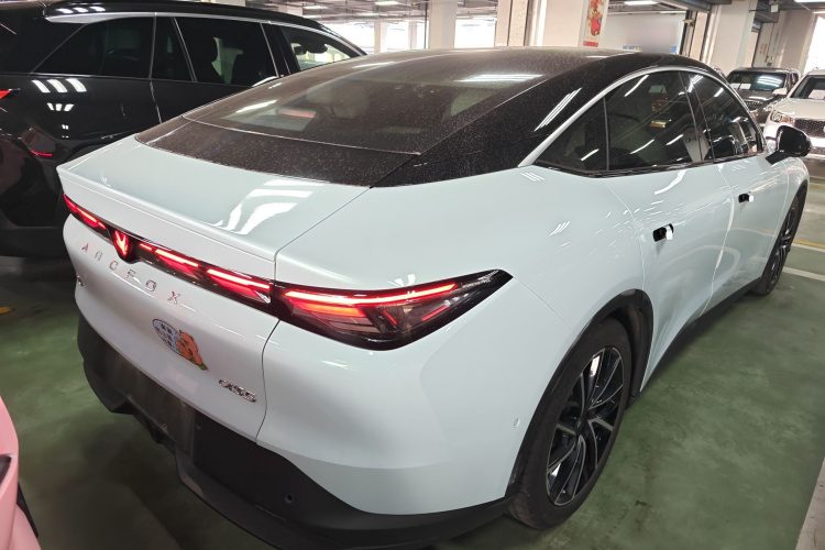 ARCFOX极狐 极狐 阿尔法S5 2024款 560MAX 185kW车身外观7