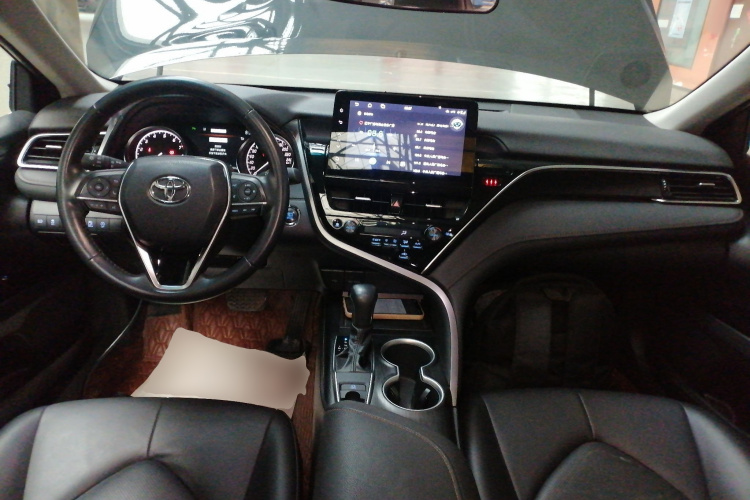 丰田 凯美瑞 2023款 2.0G 豪华版中控内饰12