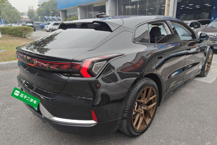 极氪001 2022款 长续航双电机 WE版车身外观6005