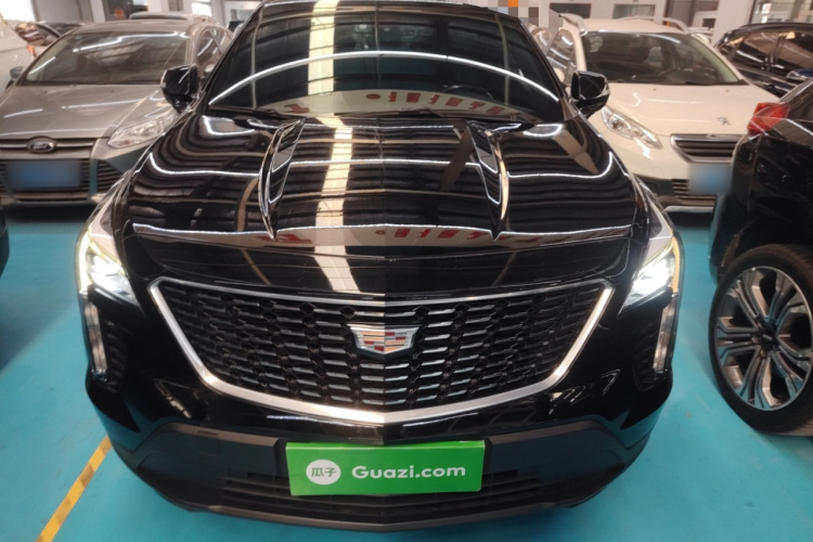 凯迪拉克XT4 2018款 28T 两驱技术型车身外观2