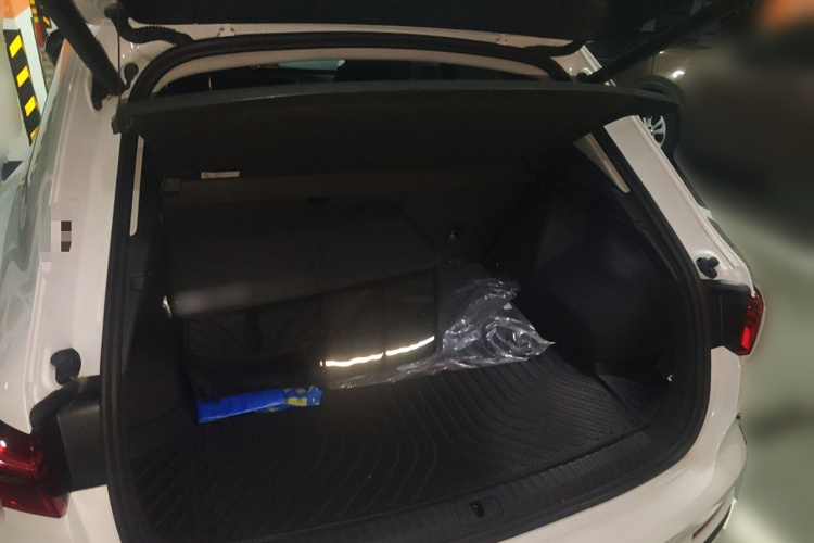 奥迪Q3 2023款 35 TFSI 时尚动感型（1.5T）局部细节23