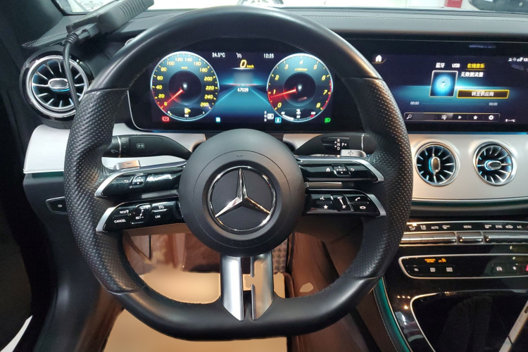 奔驰E级(进口) 2021款 改款 E 260 轿跑车局部细节13