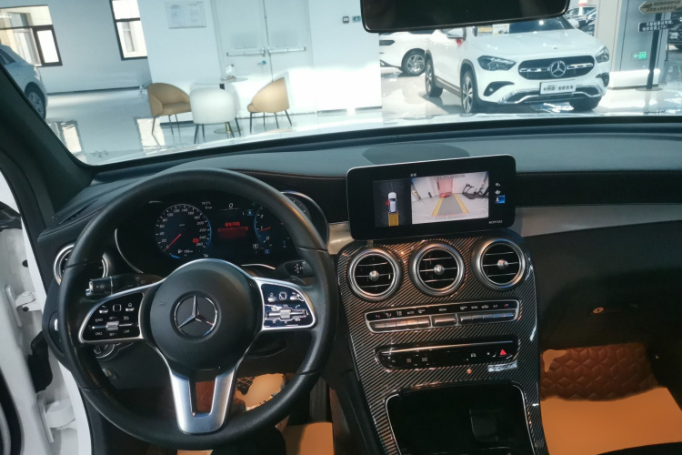 奔驰GLC 2021款 GLC 260 L 4MATIC 动感型中控内饰7002