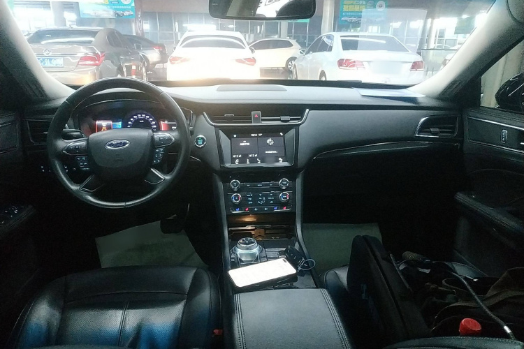 福特 金牛座 2018款 EcoBoost 245 时尚型 国V中控内饰7002