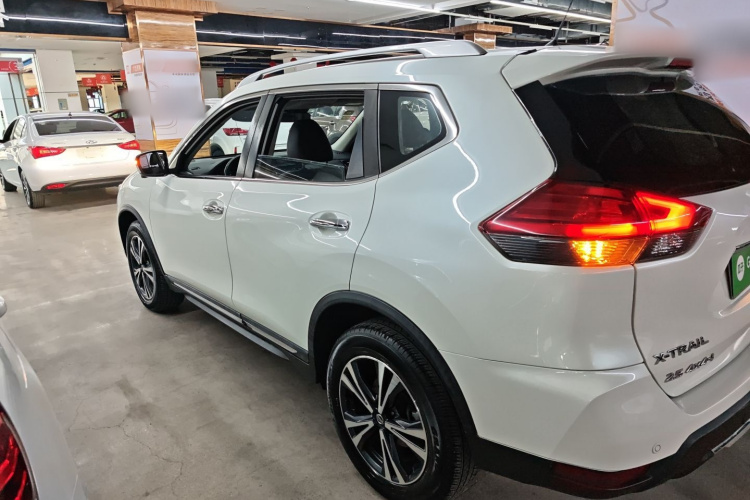 日产 奇骏 2020款  2.5L XL ITS CVT 4WD豪华领航版车身外观4