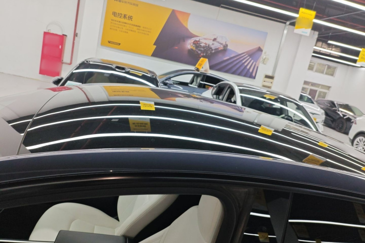 特斯拉 Model Y 2022款 后轮驱动版局部细节57