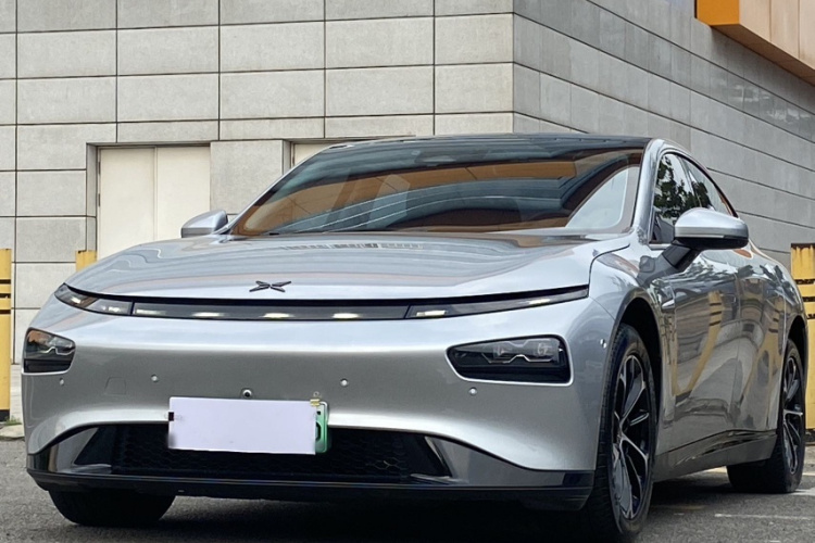 小鹏P7 2021款 480N车身外观6006