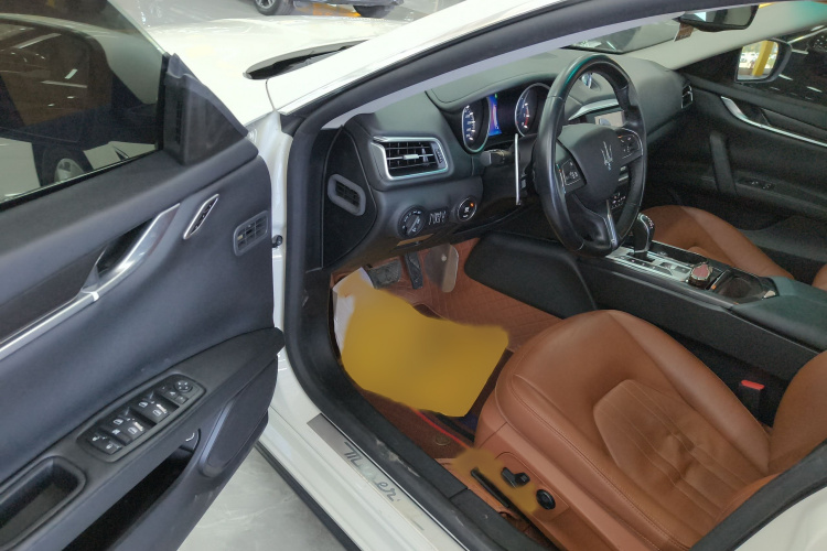 玛莎拉蒂 Ghibli 2014款 3.0T 标准版中控内饰7003