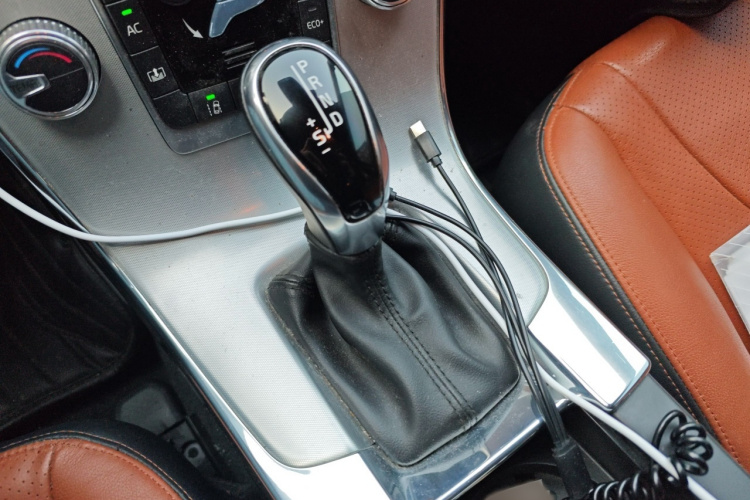 沃尔沃S60 2019款 S60L 改款 T5 智驭菁英版局部细节18