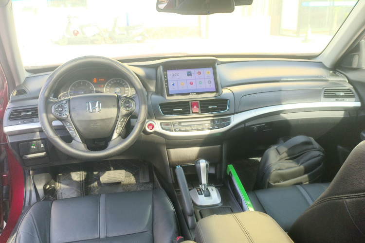 本田 歌诗图 2014款 2.4L 豪华版中控内饰12