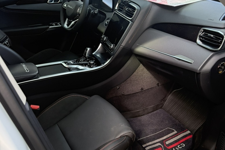 领克01 2019款 2.0T 四驱劲Pro版 国VI中控内饰7003