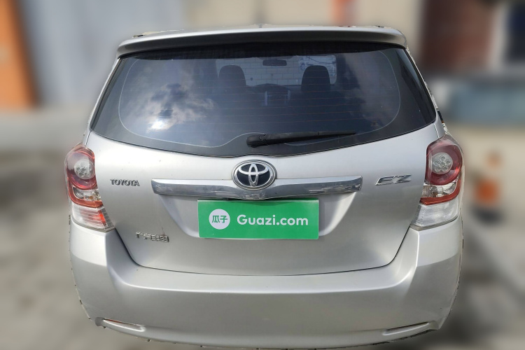 丰田 逸致 2014款 星耀 180E CVT精英版车身外观6