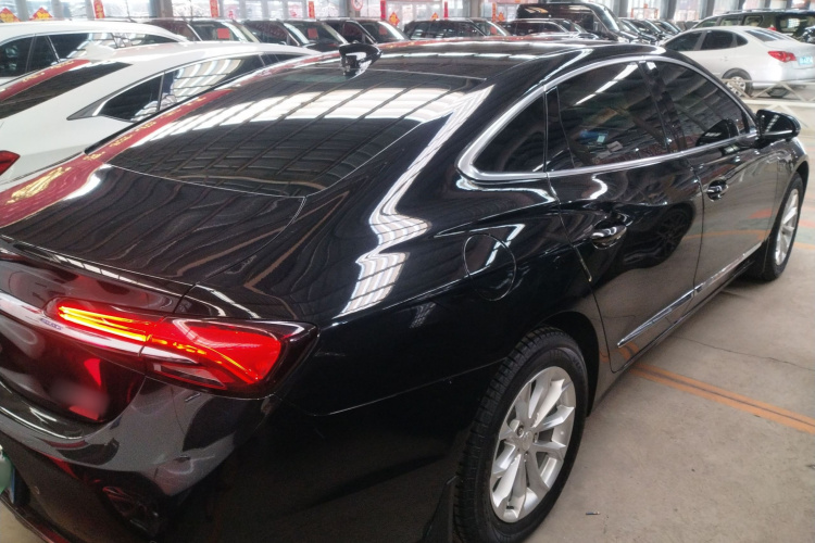 别克 君越 2022款 552T 豪华型车身外观6005