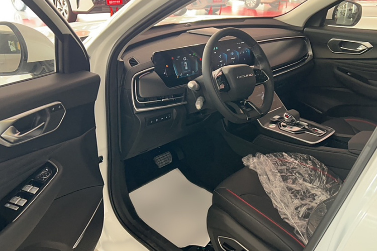 北京汽车 北京X7 2023款 1.5TD DCT优享+版中控内饰7004