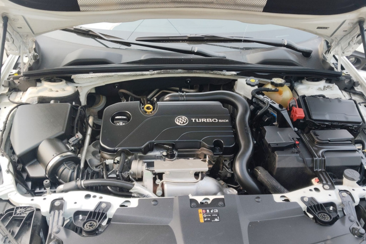 别克 君威 2020款 552T 精英型机舱底盘24