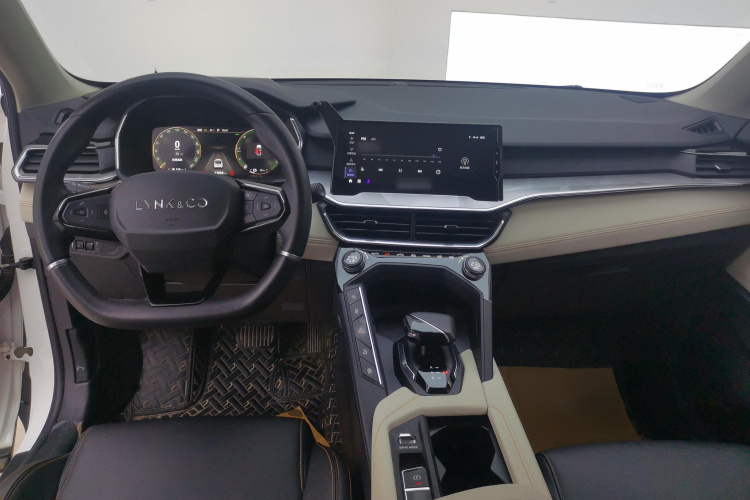 领克06 EM-P 2020款 PHEV Plus中控内饰12