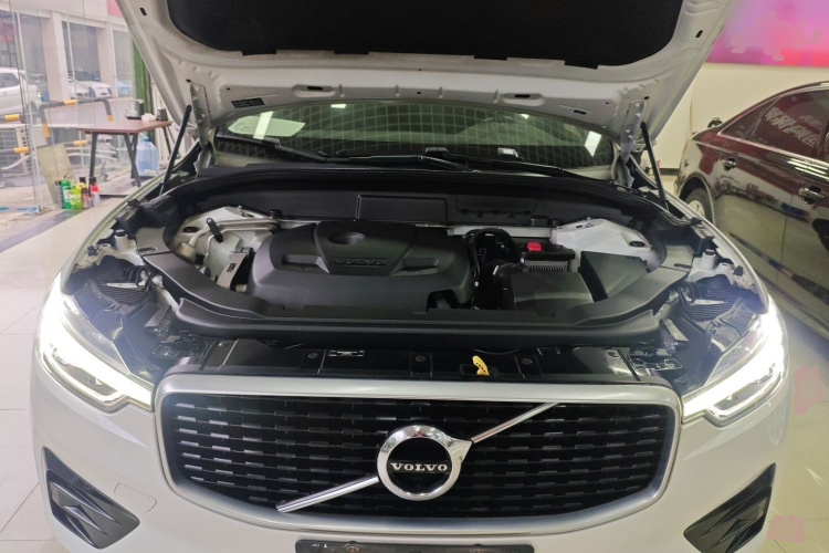 沃尔沃XC60 2018款 T5 四驱智远运动版机舱底盘24