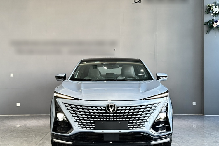 长安UNI-T 2023款 第二代 1.5T 旗舰型车身外观6001