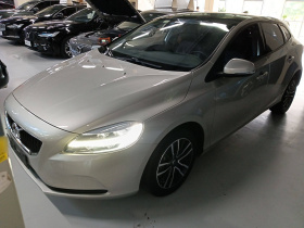 沃尔沃V40 2018款 T3 智逸版