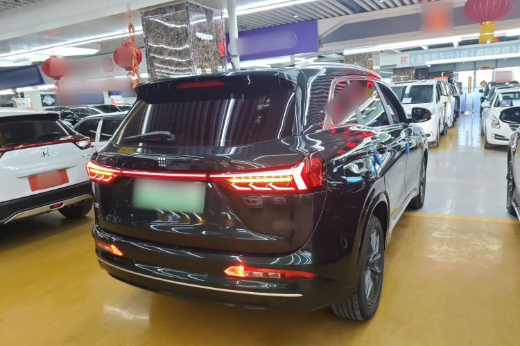 蓝电E5 PLUS 2025款 165km 长续航版 7座车身外观7