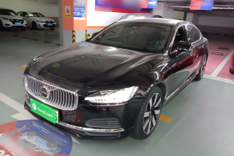 沃尔沃S90新能源 2024款 插电式混动 四驱长续航智雅豪华版