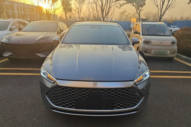 比亚迪 秦PLUS 2023款 冠军版 DM-i 120KM卓越型车身外观6001