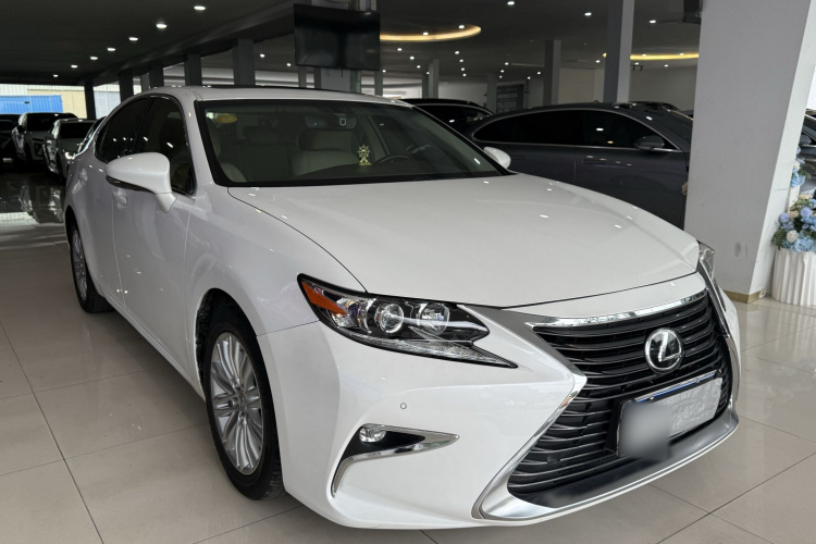 雷克萨斯ES 2016款 200 Midnight特别限量版车身外观6004