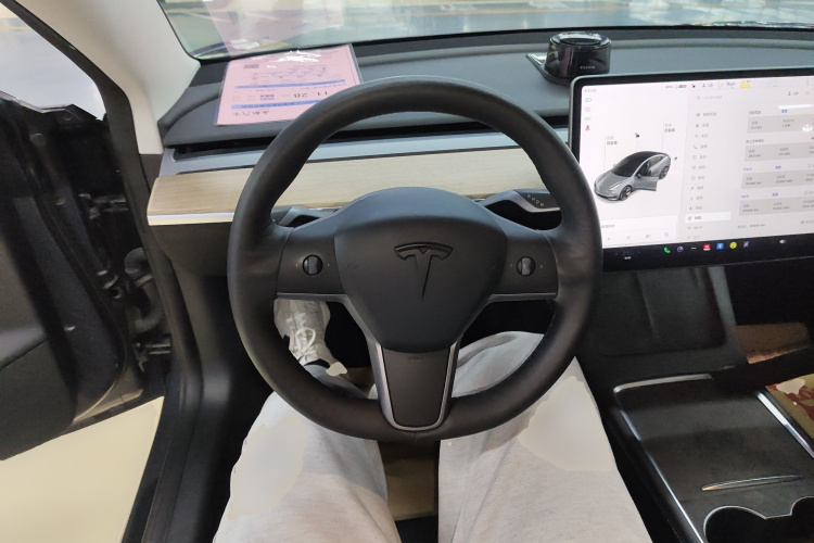特斯拉 Model 3 2021款 标准续航后驱升级版局部细节13