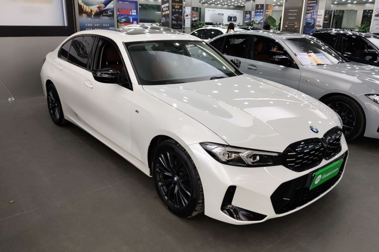 宝马3系 2023款 325Li M运动曜夜套装车身外观3