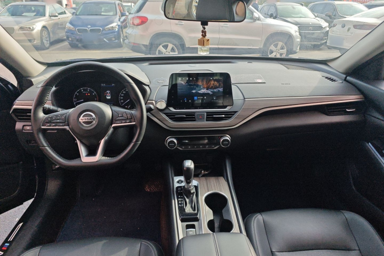 日产 天籁 2021款 2.0L XL 舒适版中控内饰12