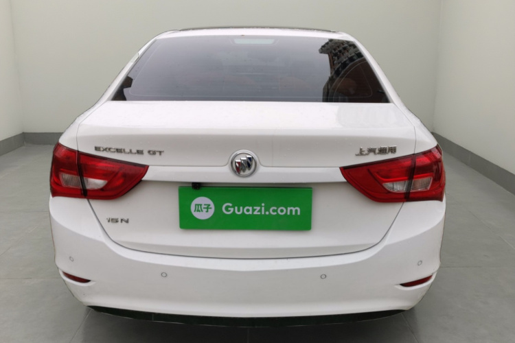 别克 英朗 2016款 15N 自动精英型车身外观6