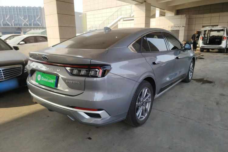 福特 蒙迪欧 2023款 EcoBoost 180 豪华型车身外观7